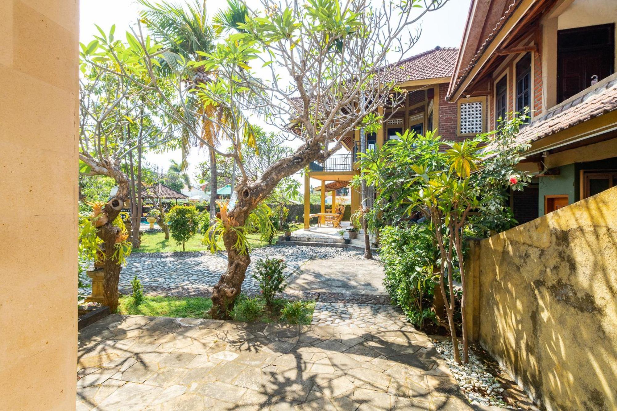 Vedanta Villa Lovina (Bali) Exterior photo